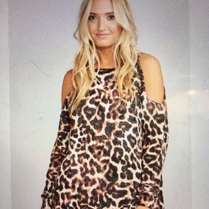 NWT Show me your Mumu sweater